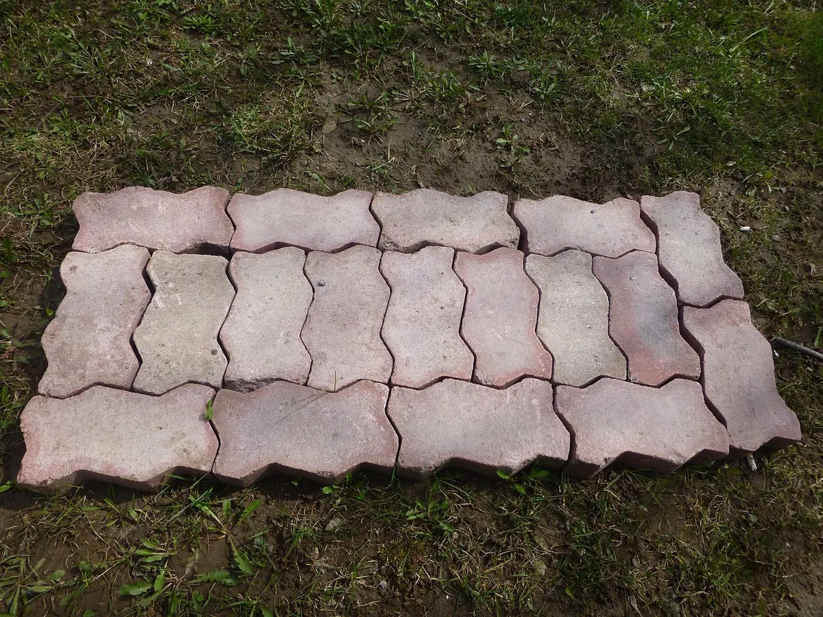Common Patio Paving Mistakes to Avoid Before You Order Stone