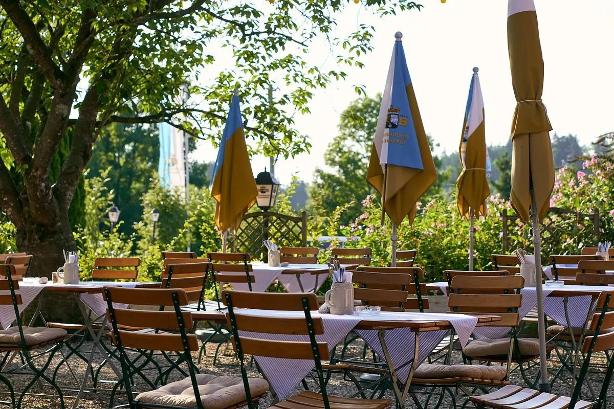 Seasonal Garden Furniture Care: Autumn and Winter Checklist